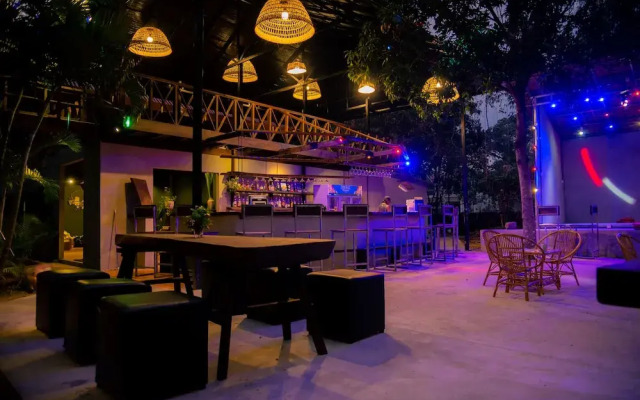Banyan Tree Hostel