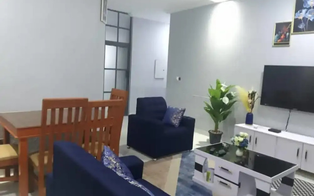 3 Bed Flat - Sleeps 6 - Parking - Wifi