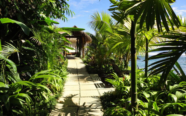 Seabreeze Resort Samoa - Exclusively for adults