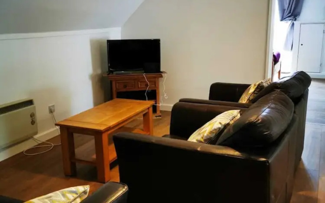 Nice big 2 Double Bedroom Apartment in the Town
