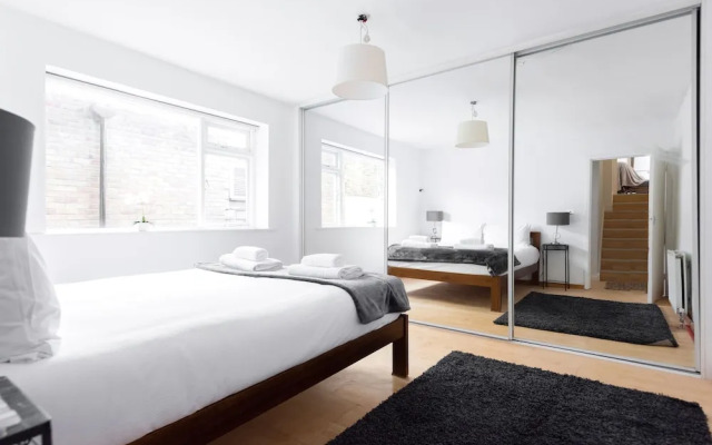 Platinum Apartments next to Hyde Park 9988