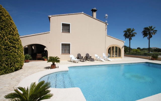 Finca Cantares - holiday home with private swimming pool in Benissa