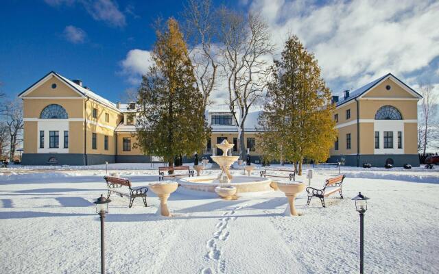 Skrunda Manor Hotel