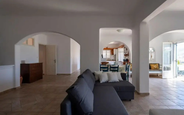 Parikia Cove Mansion