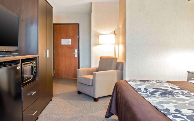 Sleep Inn & Suites Oregon - Toledo