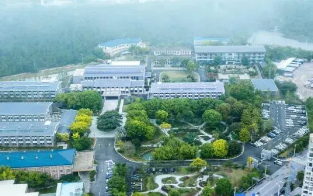 Yunhu Shanju Hotel