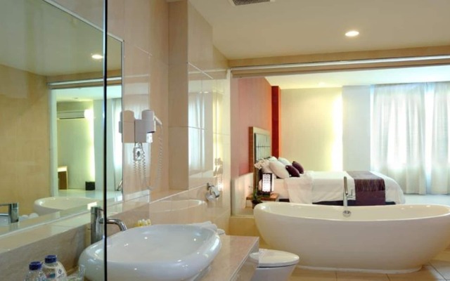 Lombok Plaza Hotel & Convention