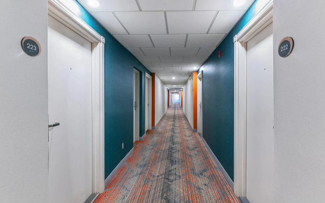 Comfort Suites London