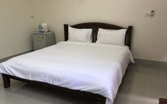Baan Mek Lom