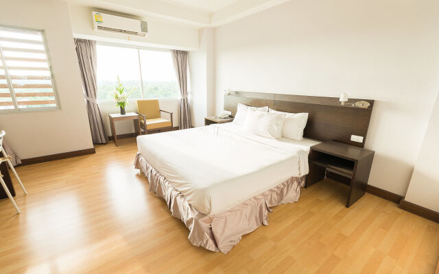 Sinkiat Buri Hotel