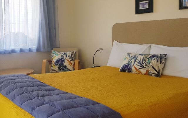ASURE Admirals View Motel