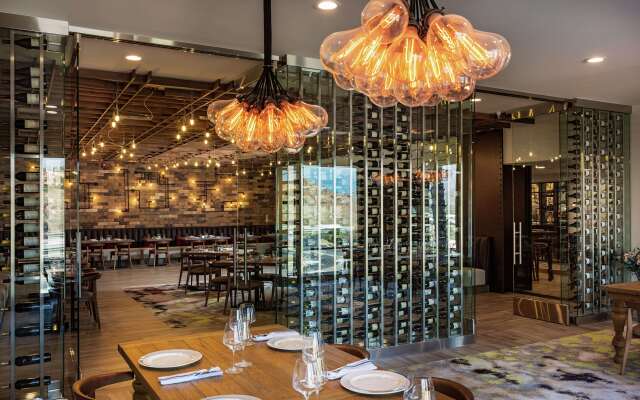 DoubleTree by Hilton Pomona