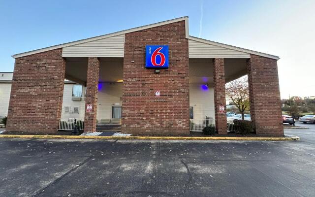 Motel 6 Greensboro, NC - Airport