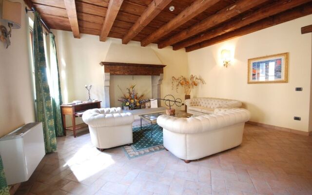 Albergo Falterona