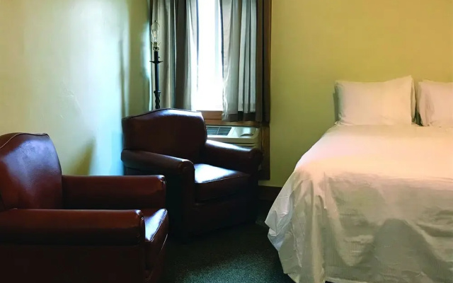 Downtowner Inn