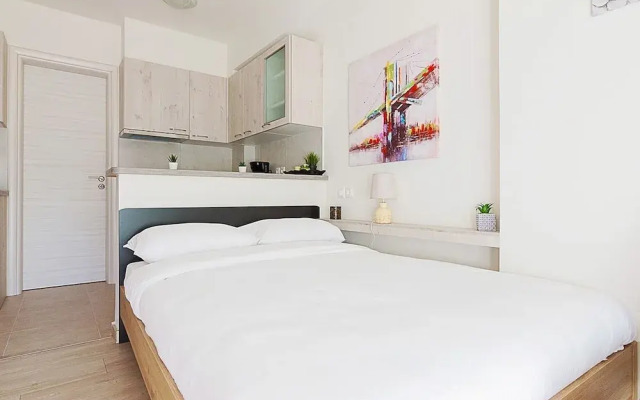 Modern Athens Studio by Cloudkeys