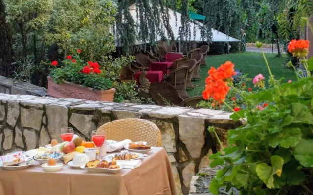 Solofra Palace Hotel Resorts