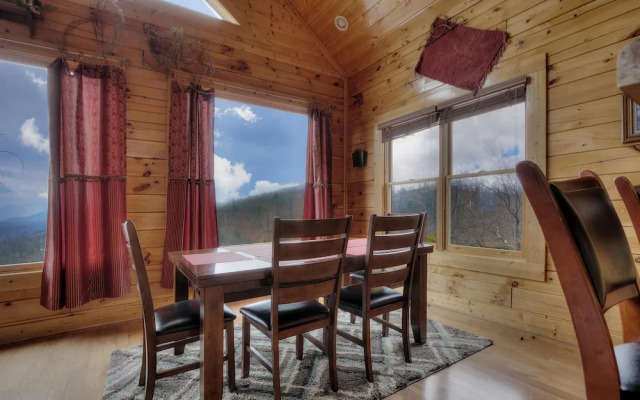 Lasting Impressions 240 - Two Bedroom Cabin