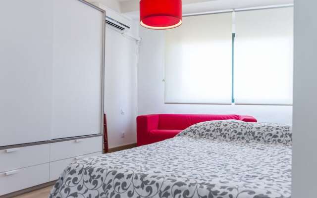 Acogedor estudio parking frente FIBES