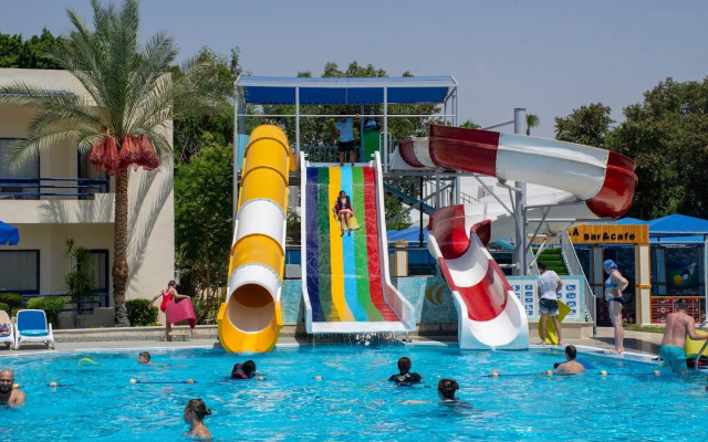 Cataract Resort Naama Bay