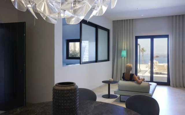 Aernia Suites & Art