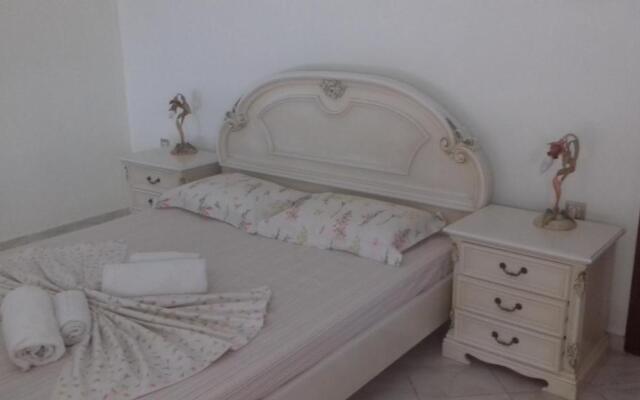 Christina 's House