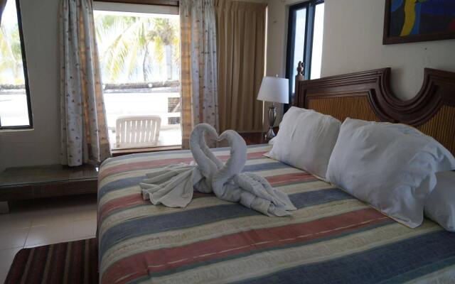 Chichis and Charlies Beachfront
