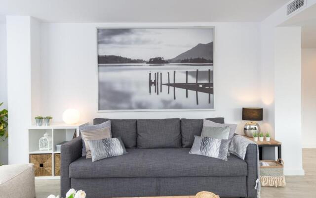 Urbe10 Angel Ganivet 2 Bedrooms Apartment