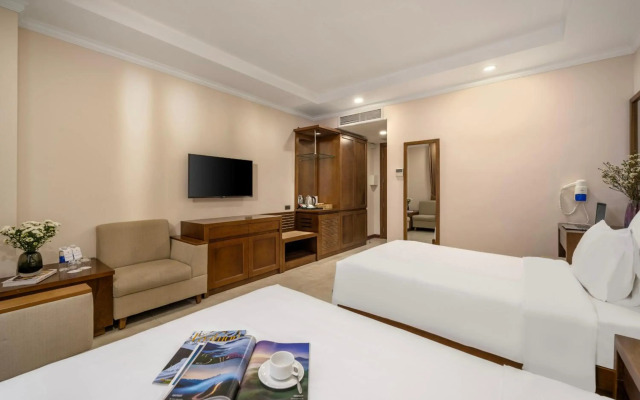 BlueSun Danang Beach Hotel