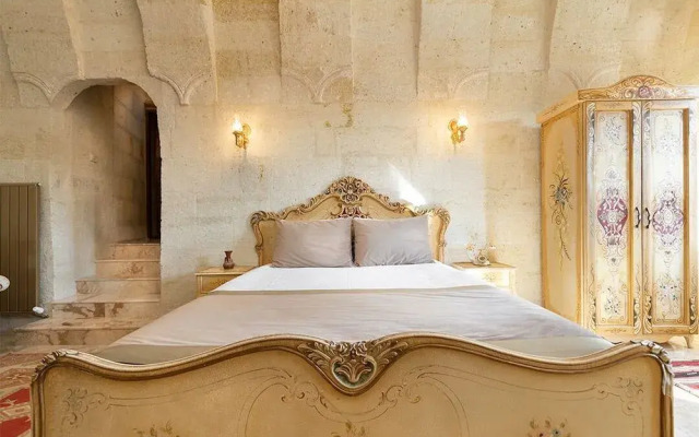 House 1938 Special Cave Hotel