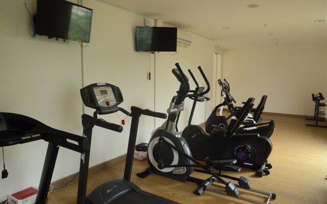 Spacious And Comfy 1Br Tree Park City Bsd Apartment