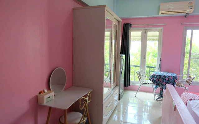 POP 75429 101 Place Navanakorn