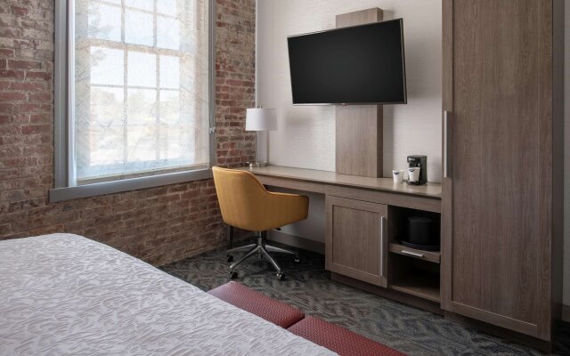 Hampton Inn Petaluma, CA