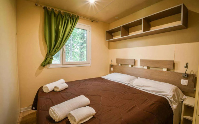 hu Norcenni Girasole Village