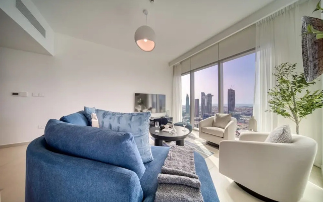 Classy Downtown 2BR w City View Balcony