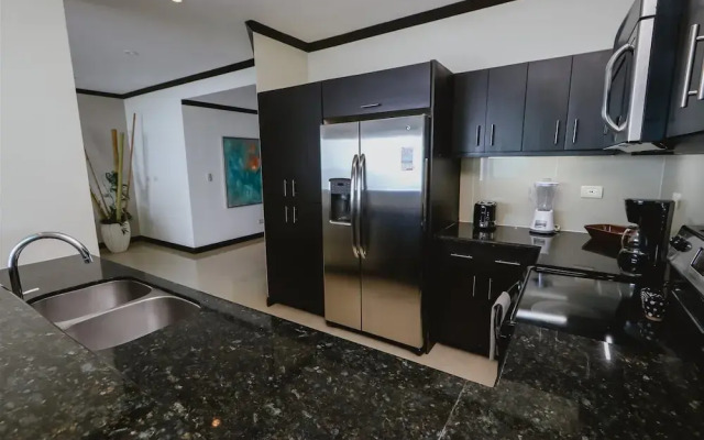 Simply Spectacular 5th Floor Ocean View