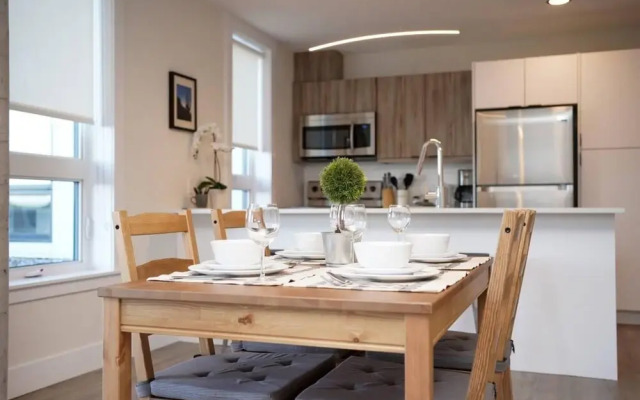 Ocean Bay New Luxury Condo Slps-5 w Prk Coffee AC