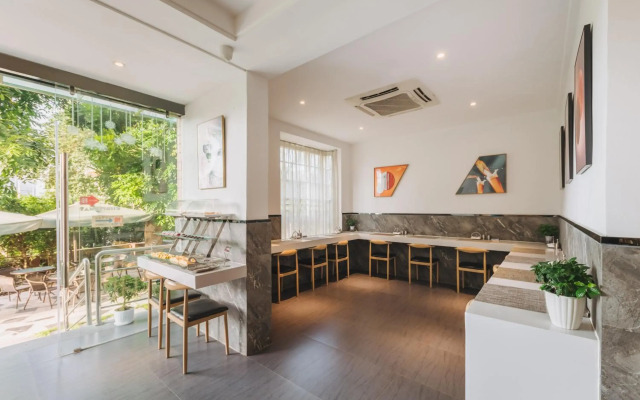 Paco Business Hotel Luogang Branch