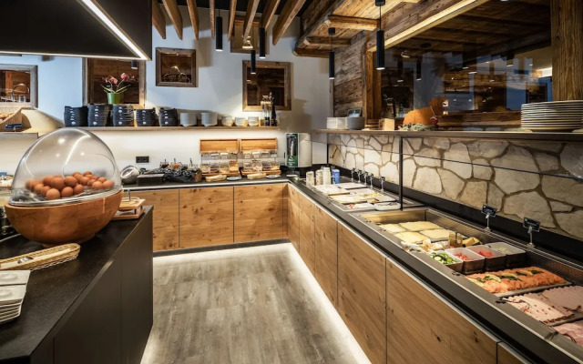 Alm- & Wellnesshotel Alpenhof