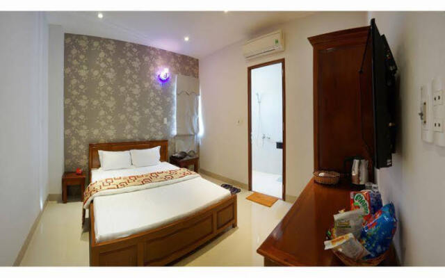 Quang Nhat Hotel