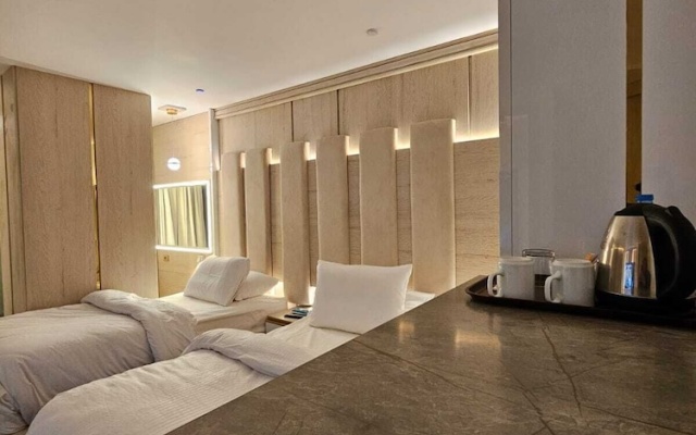 Sheraton Air Hotel