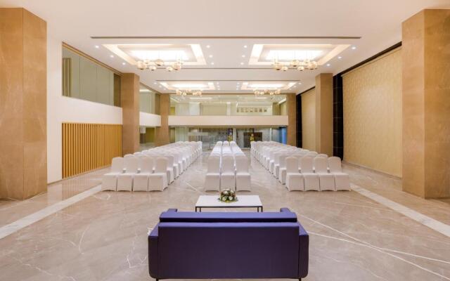 Lemon Tree Hotel Agra