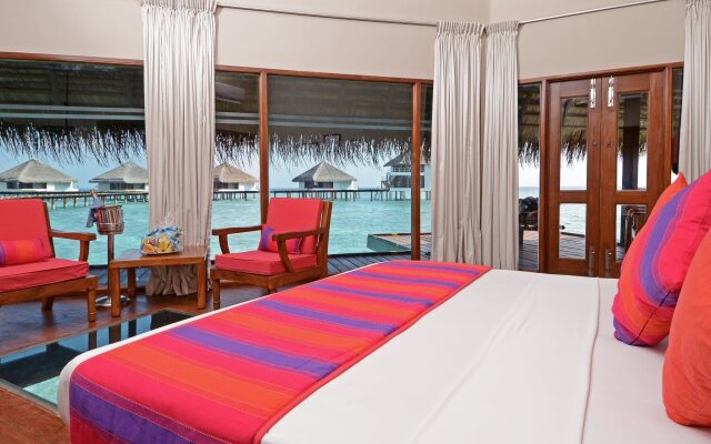 Adaaran Club Rannalhi Hotel
