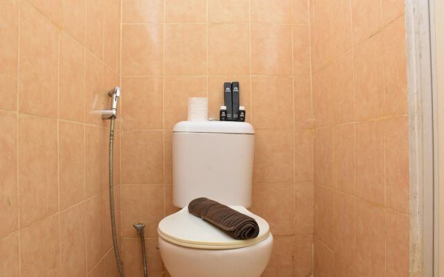 Homey And Modern 2Br At Menteng Square Apartment