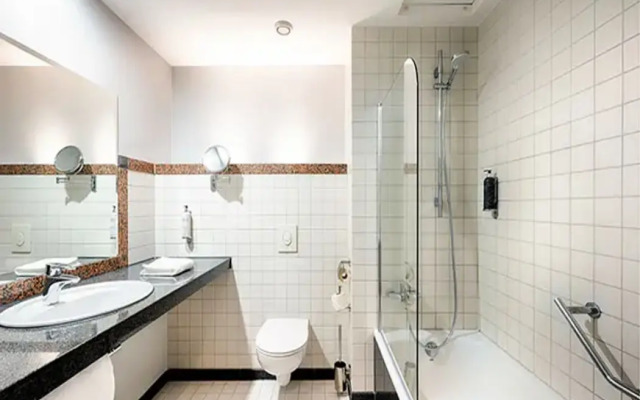 Premier Inn Cologne City Mediapark Hotel