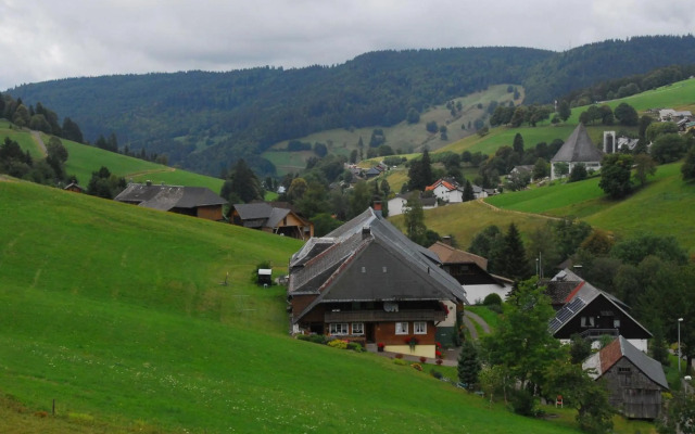 Drei Tannen und Ferienhaus Schneider