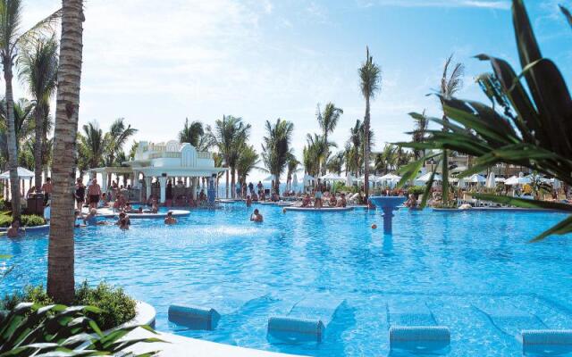 Hotel Riu Vallarta - All Inclusive