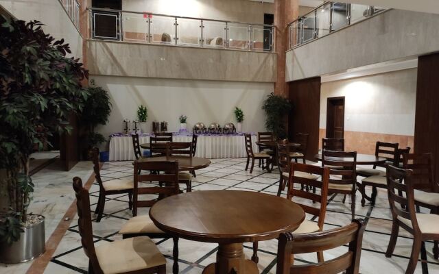 Brzeen Hotel - Riyadh - فندق برزين الرياض