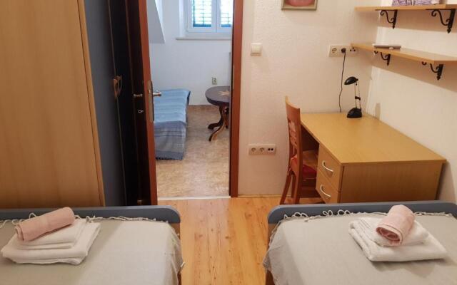 Seaview Apartment With Large Terrace Bol