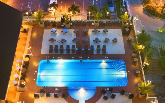 Holiday Inn Accra Airport